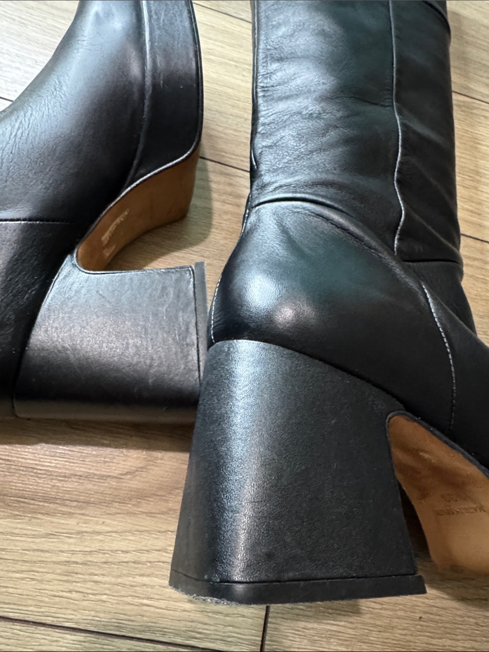 L’intervalle platform Black Leather Knee-High Boots - Picture 8 of 12
